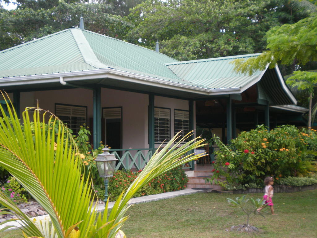 Diguoise Guest House La Digue Rum bild