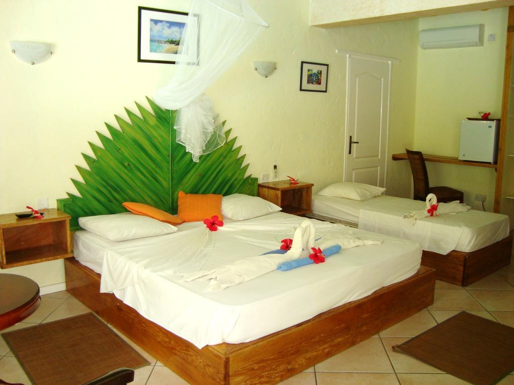 Diguoise Guest House La Digue Rum bild