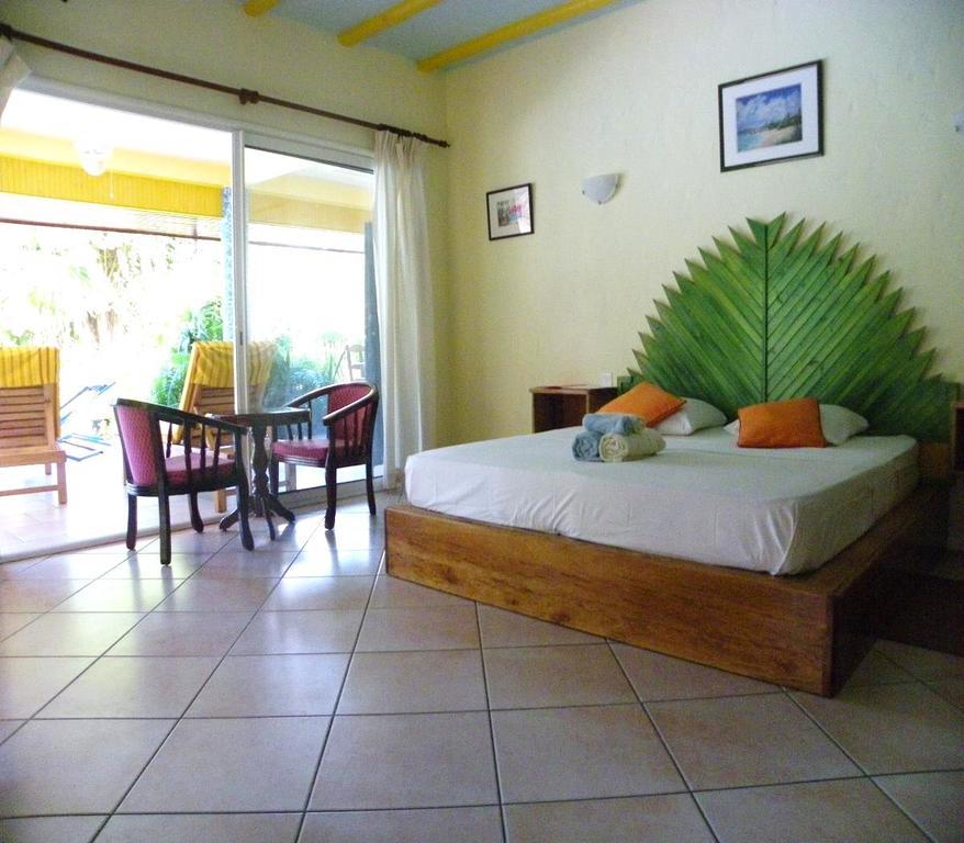 Diguoise Guest House La Digue Rum bild